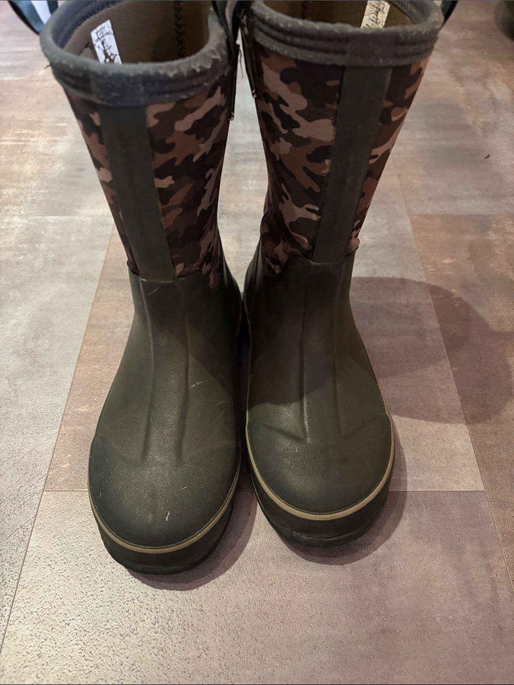 Lands' End Kids' Olive Rubber Rain Boots with Brown Camo Shaft Size 3